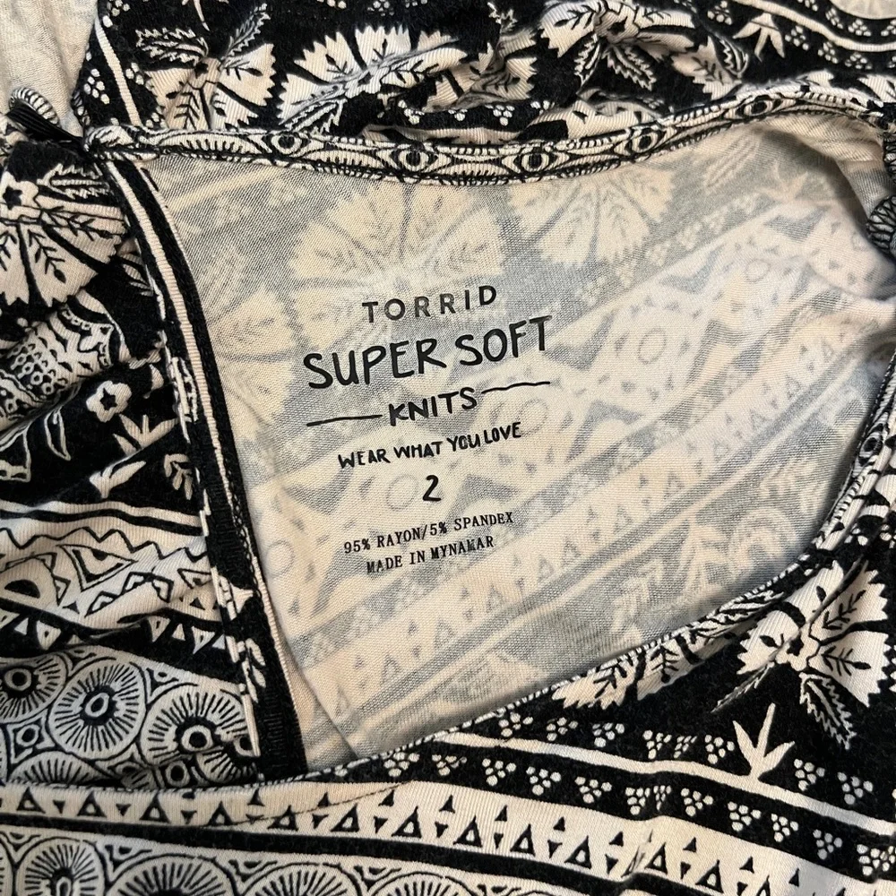 Torrid Elephant Print Keyhole Dress - Picture 5 of 6